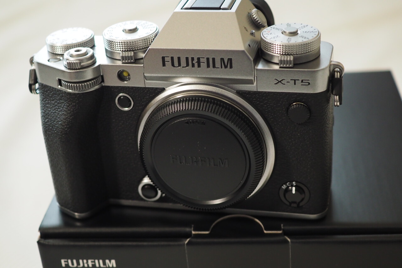 FUJIFILM X-T5（シルバー）...良い
